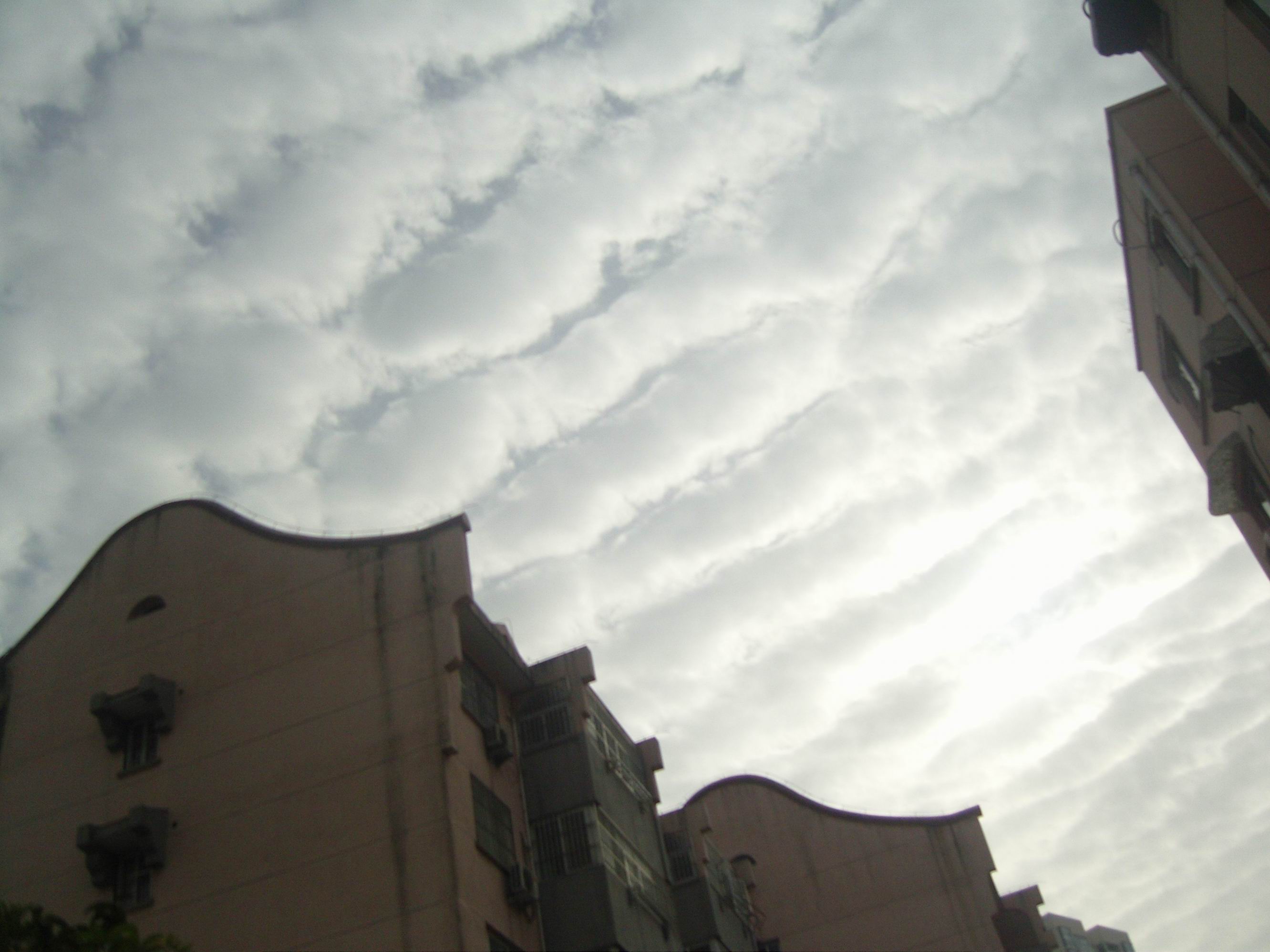 调整大小 4月22日上午8-9点云向北偏东15度.jpg