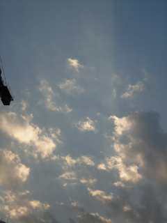 昆明3.4 18：31.jpg