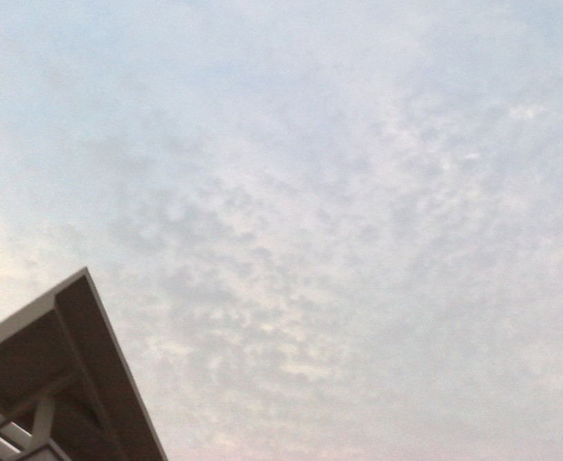 4.27下午6：30，厦门拍的，方向是西南（应该是没错）