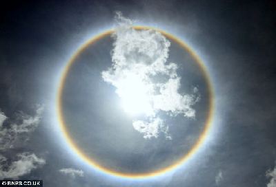 12364569_21n 巨眼看世界2.jpg