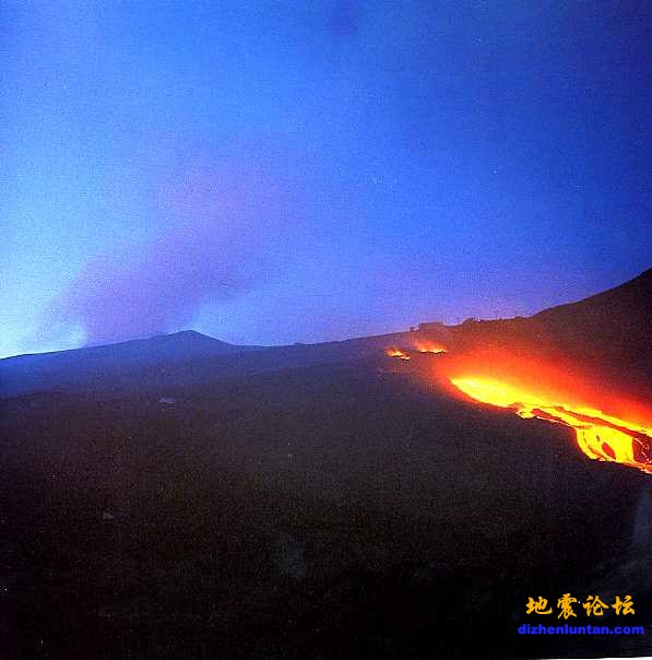 EtnaLava.jpg