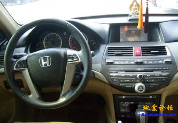 雅阁 2007款 2.4AT1.jpg